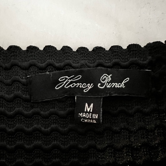 Dry Goods Honey Punch Skirt Black box pleated bandage texture skater skirt sz M - Picture 5 of 5